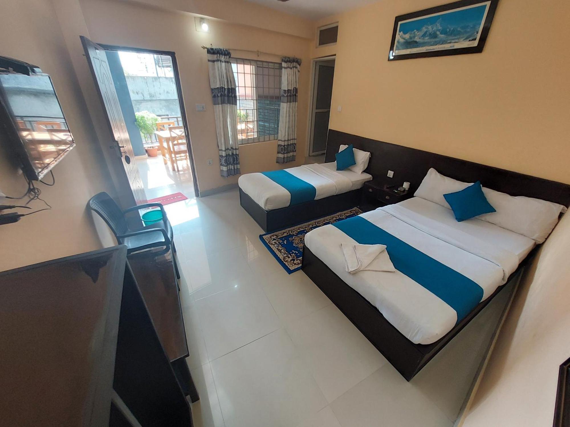Golden Lake Pokhara Exterior foto